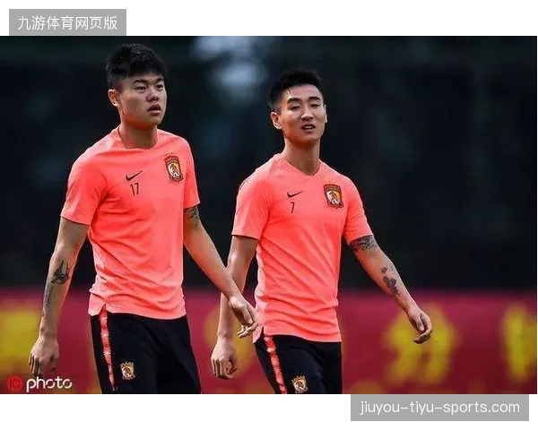 强势夺冠！4-2！中超卫冕冠军爆发——中国足球新时代的里程碑