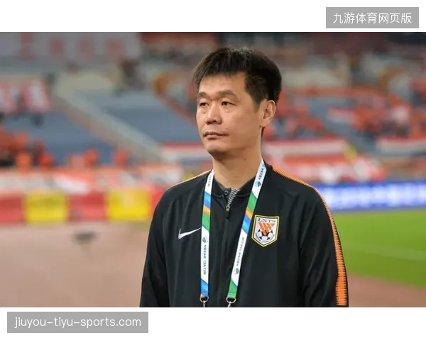 鲁能接手教练出奇招，球队更衣室响应积极，引领新赛季革新风潮